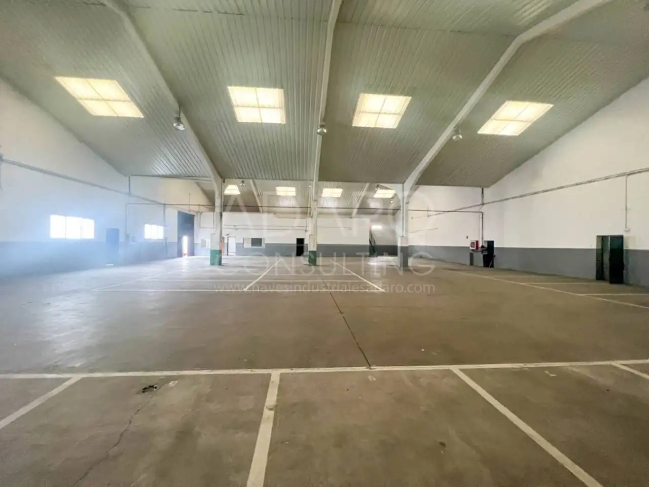Parking of Industrial buildings for sale in Alcorcón