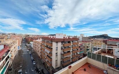 Vista exterior de Àtic en venda en Alicante / Alacant amb Aire condicionat, Calefacció i Terrassa