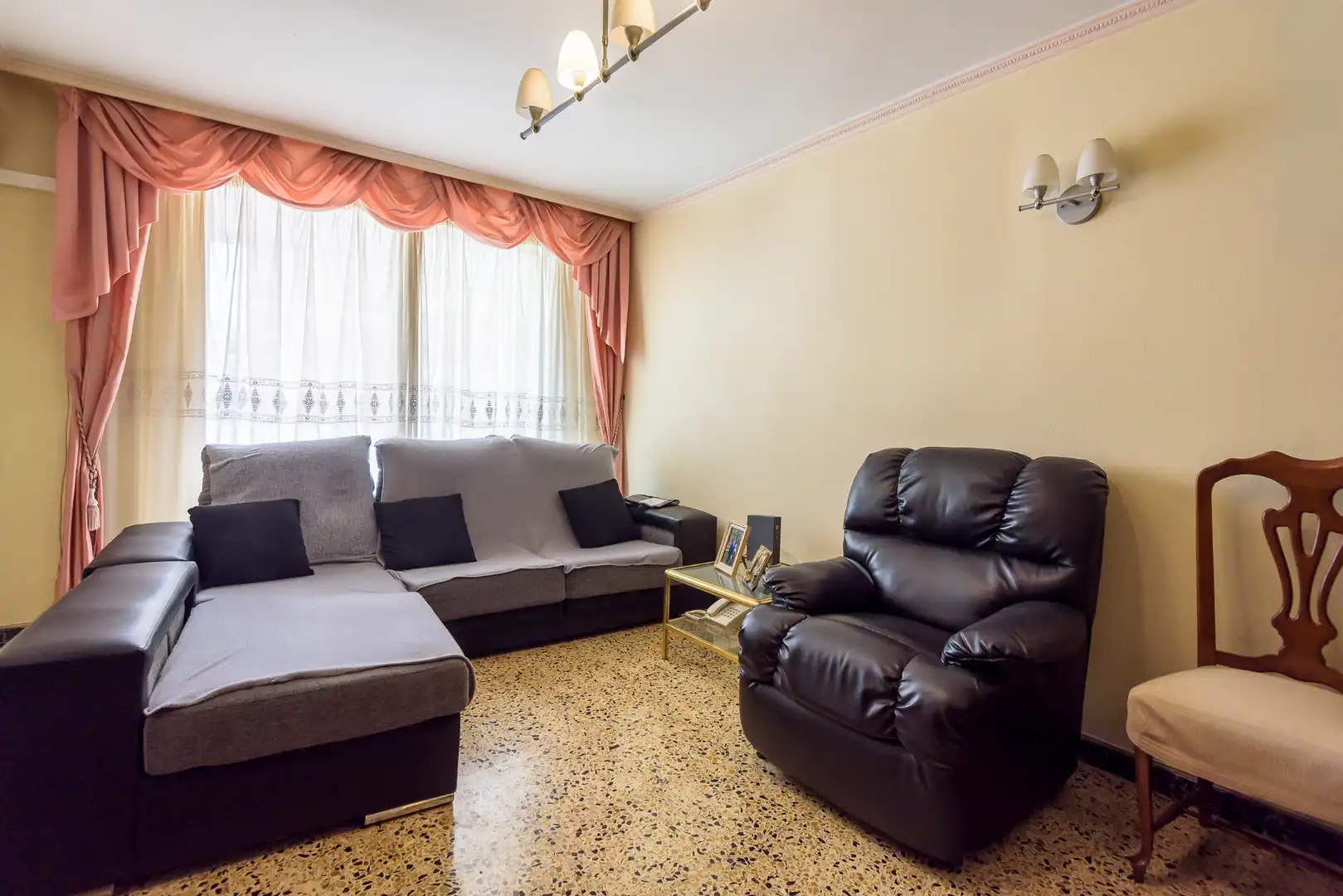 Sala de estar de Piso en venta en Tarragona con Aire acondicionado, Calefacción y Balcón