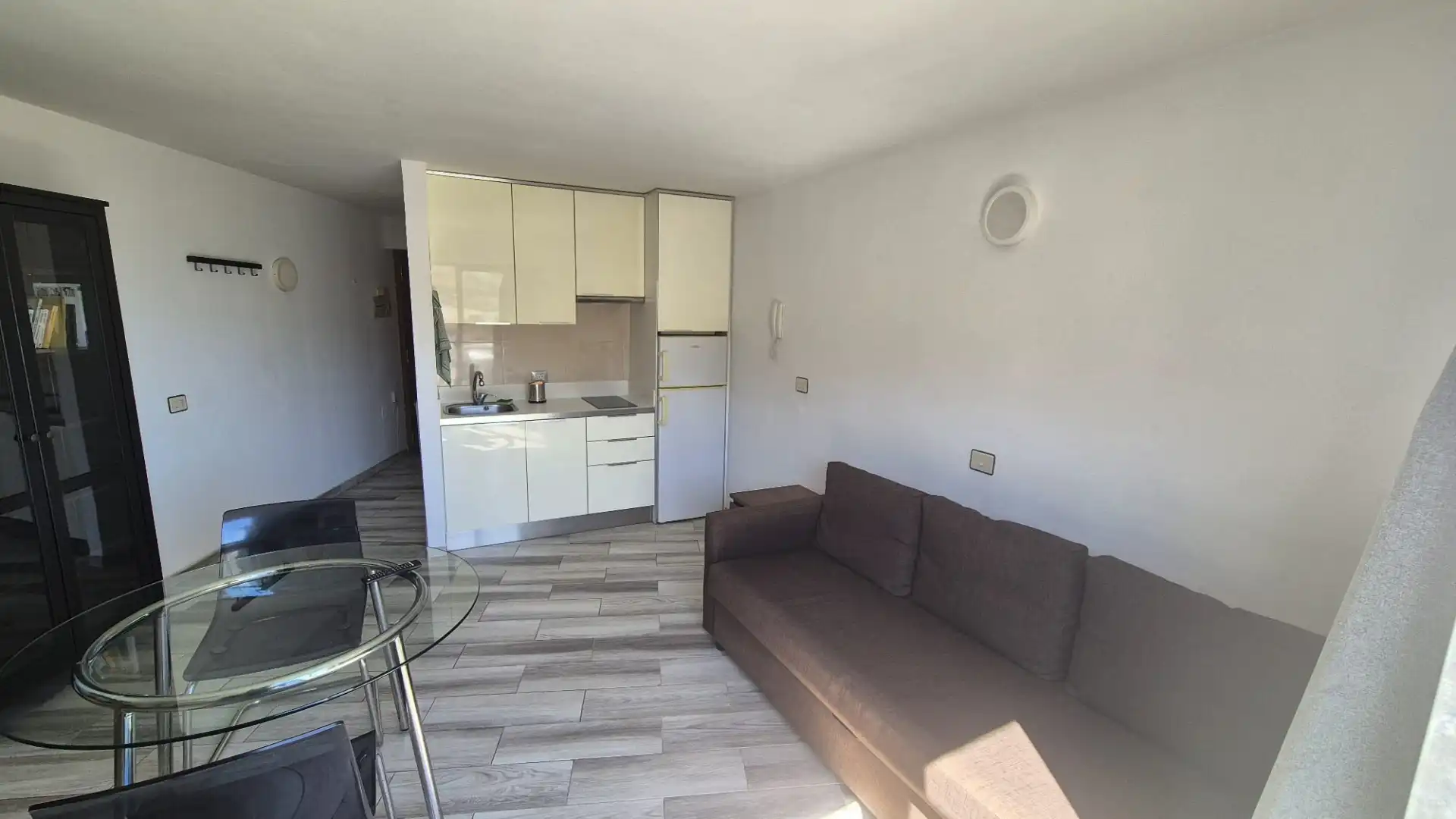 Wohnung zur Miete in Calle Italia, 34, Radazul