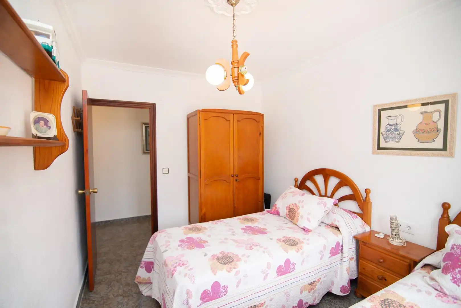 Habitación de Casa o chalet en venta en Chiclana de la Frontera con Aire acondicionado, Jardín privado y Trastero