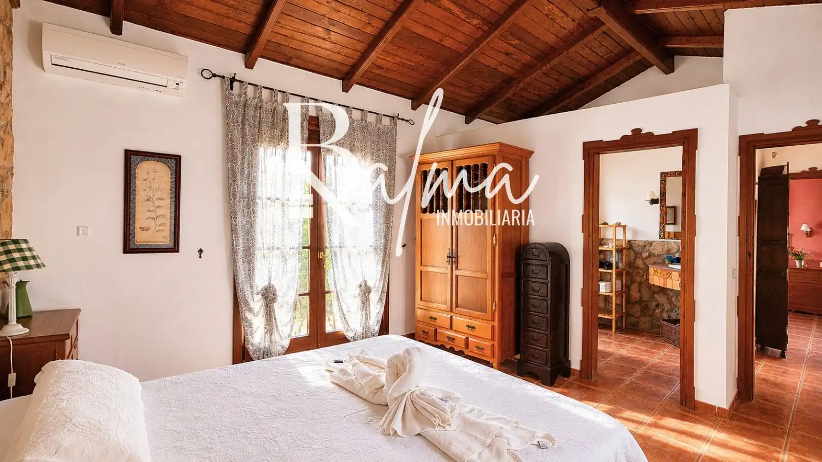 Detached house with pool for sale in Casco Histórico, imagen 33