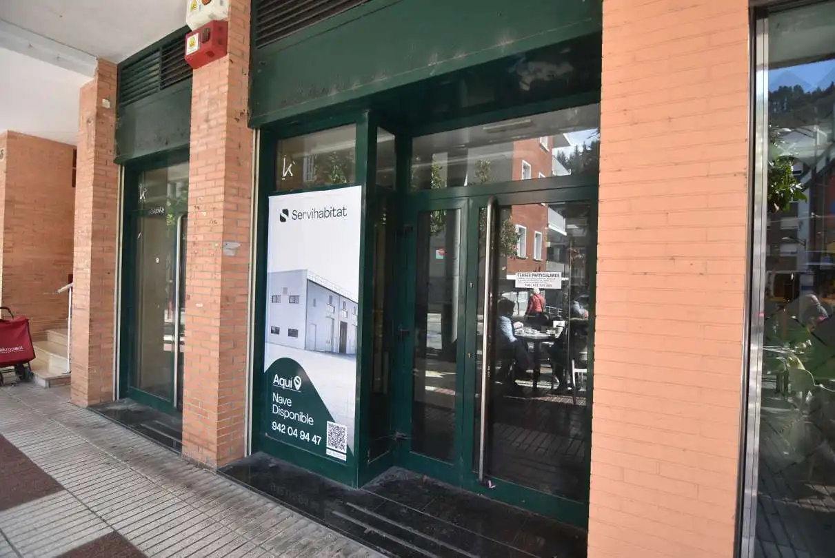 Locale commerciale in vendita a San Pelayo Kalea, imagen 3