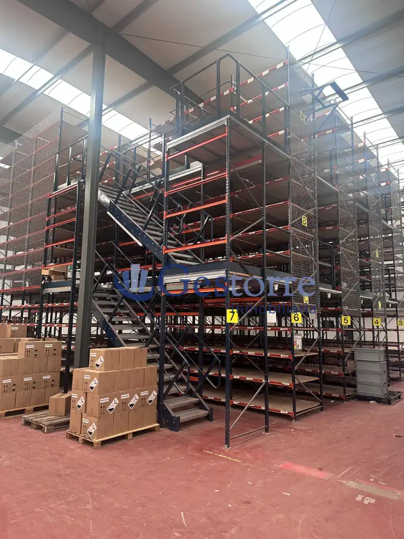 Nave industrial en venta en Siero