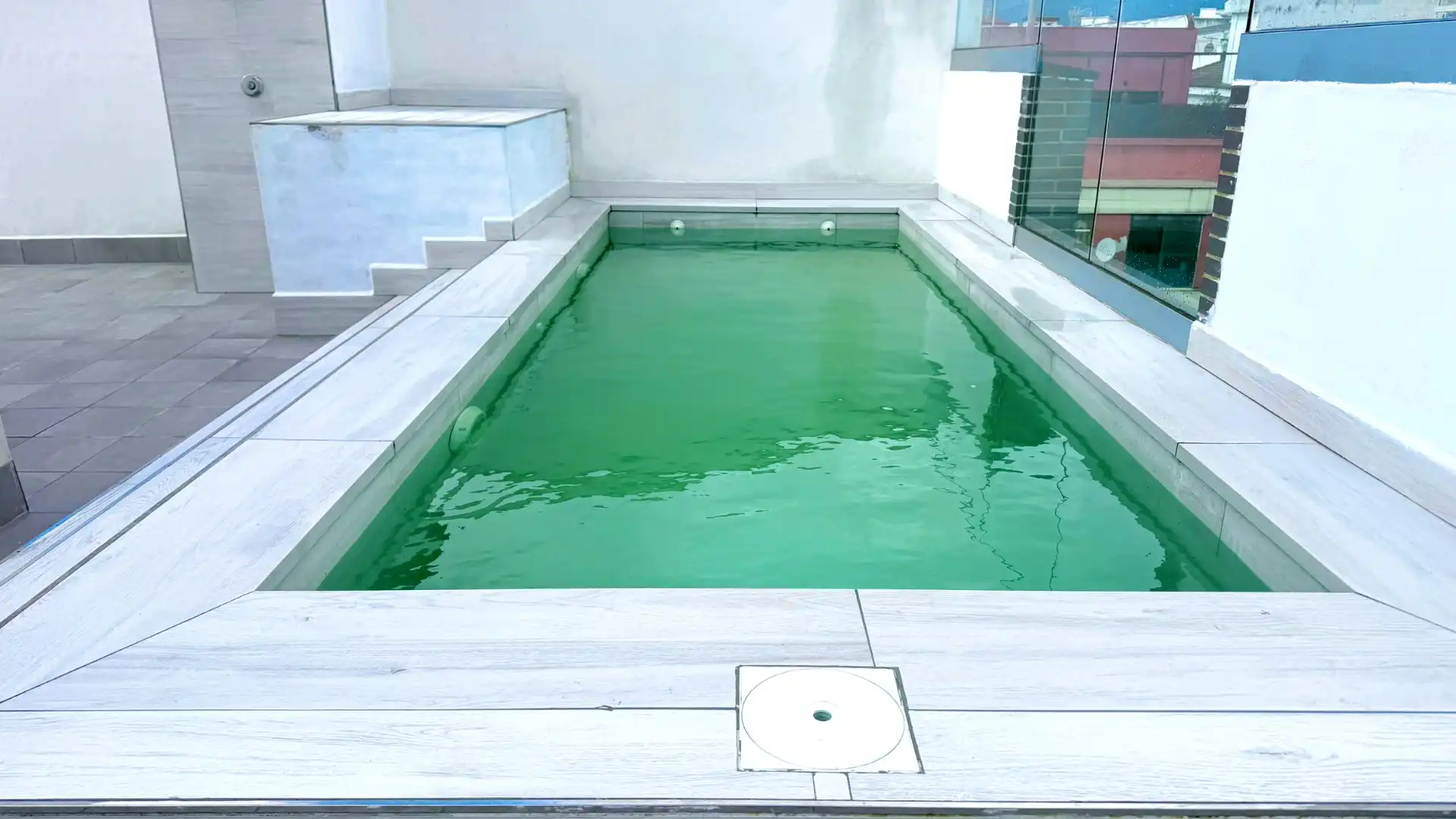 Piscina de Pis en venda en Córdoba amb Aire condicionat, Calefacció i Terrassa