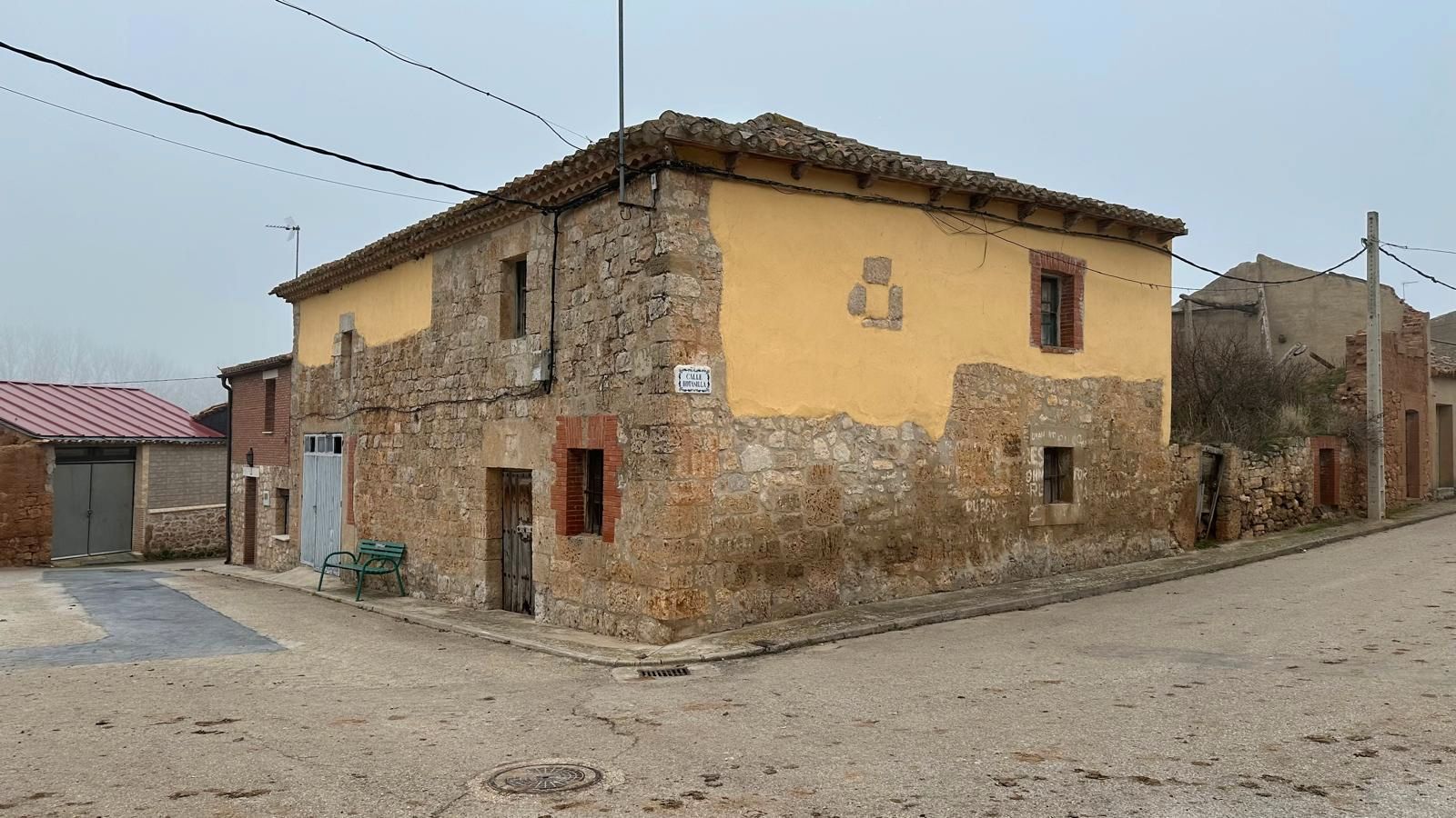 Außenansicht von Country house zum verkauf in Estépar