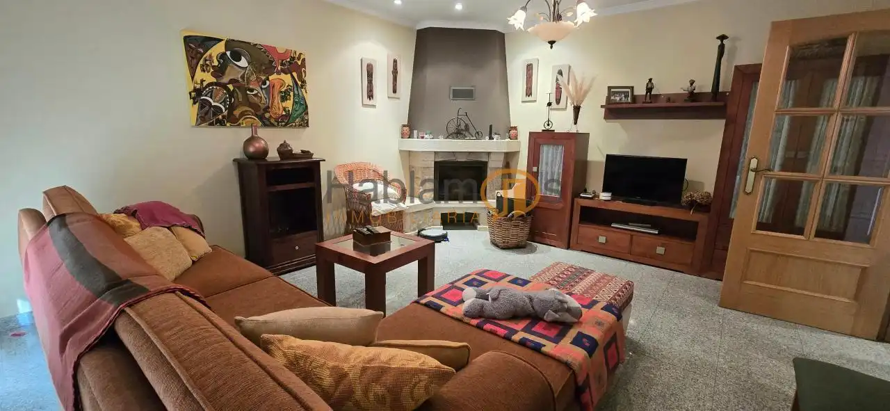 Casa amb terrassa en venda a Ribadumia