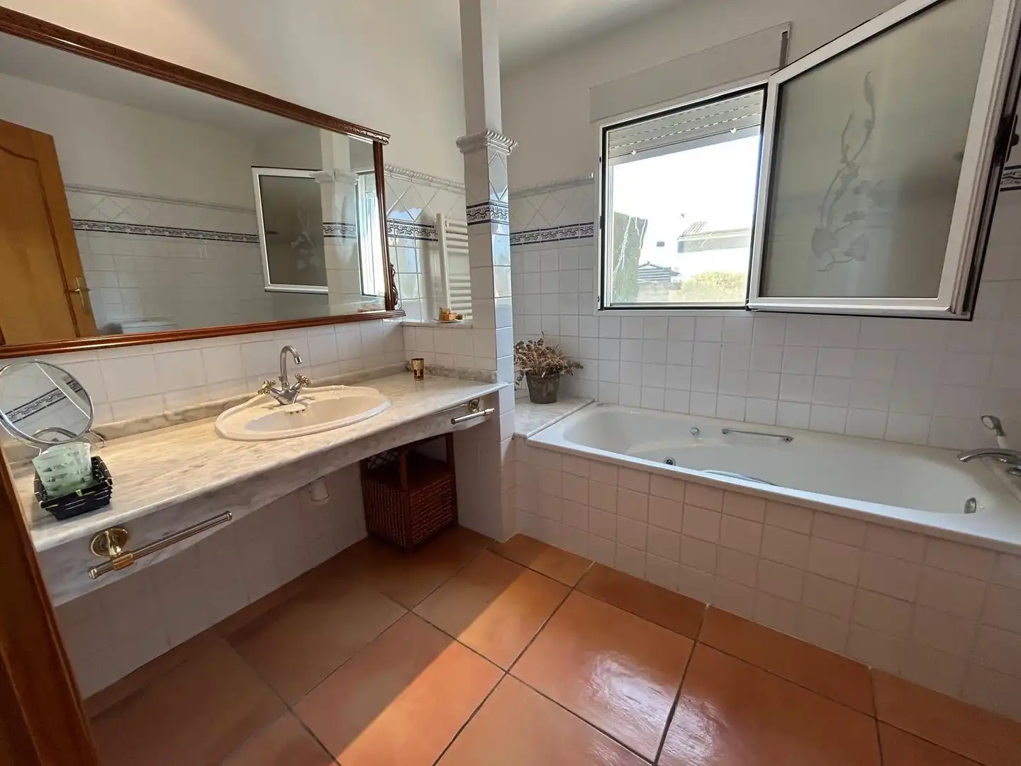 Baño de Casa o chalet en venta en La Font d'en Carròs con Aire acondicionado, Calefacción y Jardín privado
