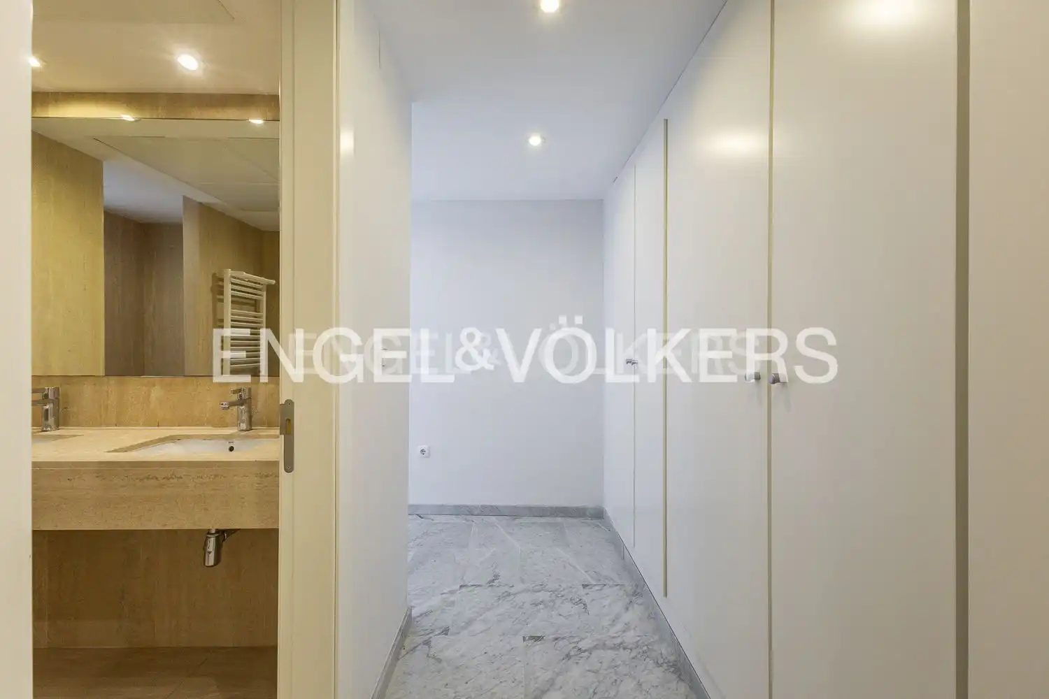Piso en venta en Valencia con Aire acondicionado, Calefacción y Terraza