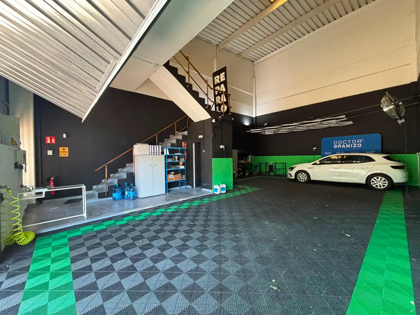 Industrial buildings for rent in Calle Belgrado, 3, Europolis