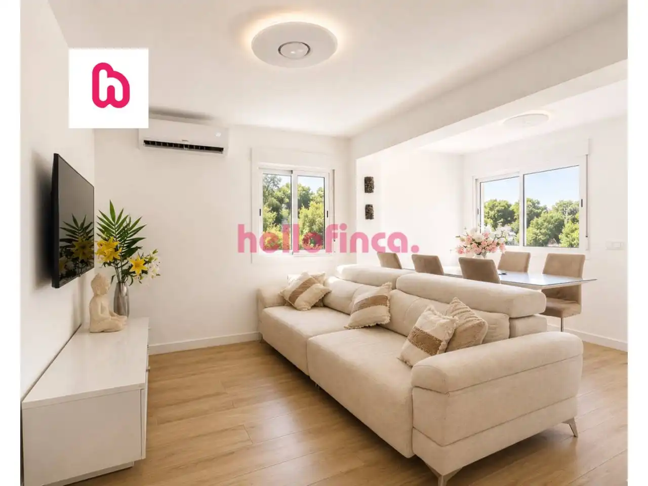 Chalet con jardín en venta en Calle Penedès