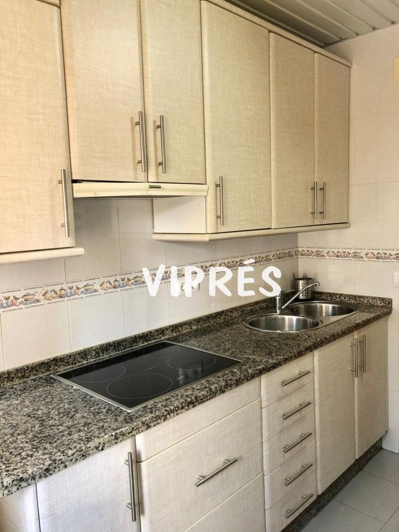 Cuina de Pis en venda en Cáceres Capital amb Moblat