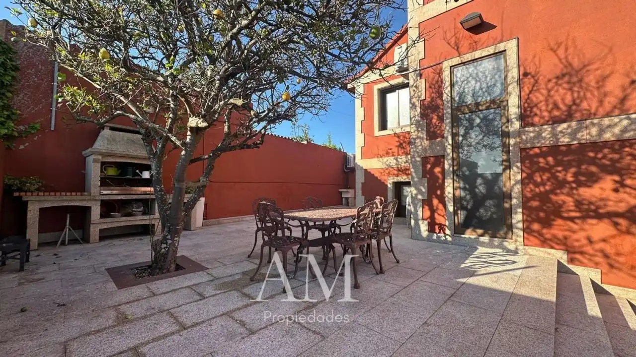 Terrassa de Casa o xalet en venda en Nigrán amb Calefacció, Jardí privat i Terrassa