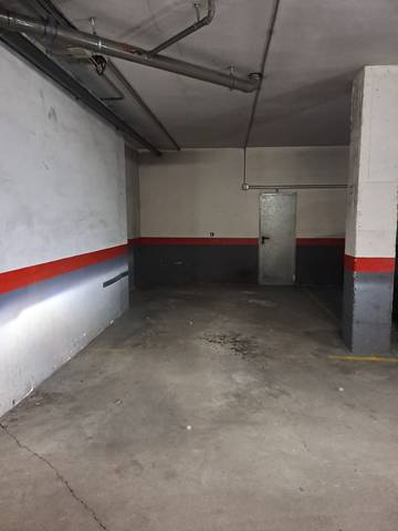 Garaje en Alquiler en Calle Patios de Don Vela, 13 en Santa Bárbara