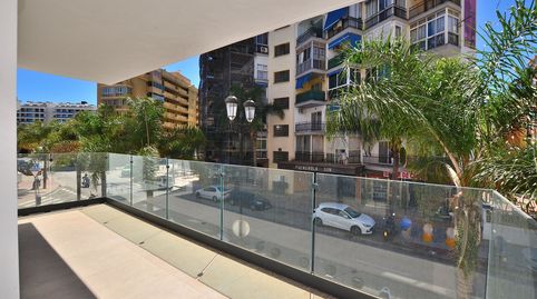 Foto 2 de Piso en venta en Calle República Argentina, Puerto Deportivo, Fuengirola