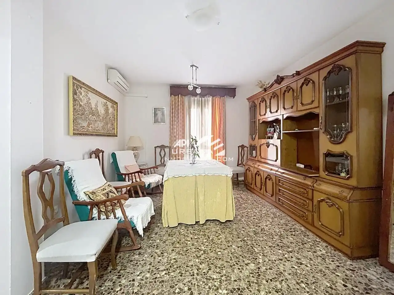 Sala de estar de Planta baja en venta en Lucena con Aire acondicionado y Amueblado