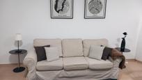 Living room of Study for sale in  Madrid Capital  with Air Conditioner, Heating and Parquet flooring