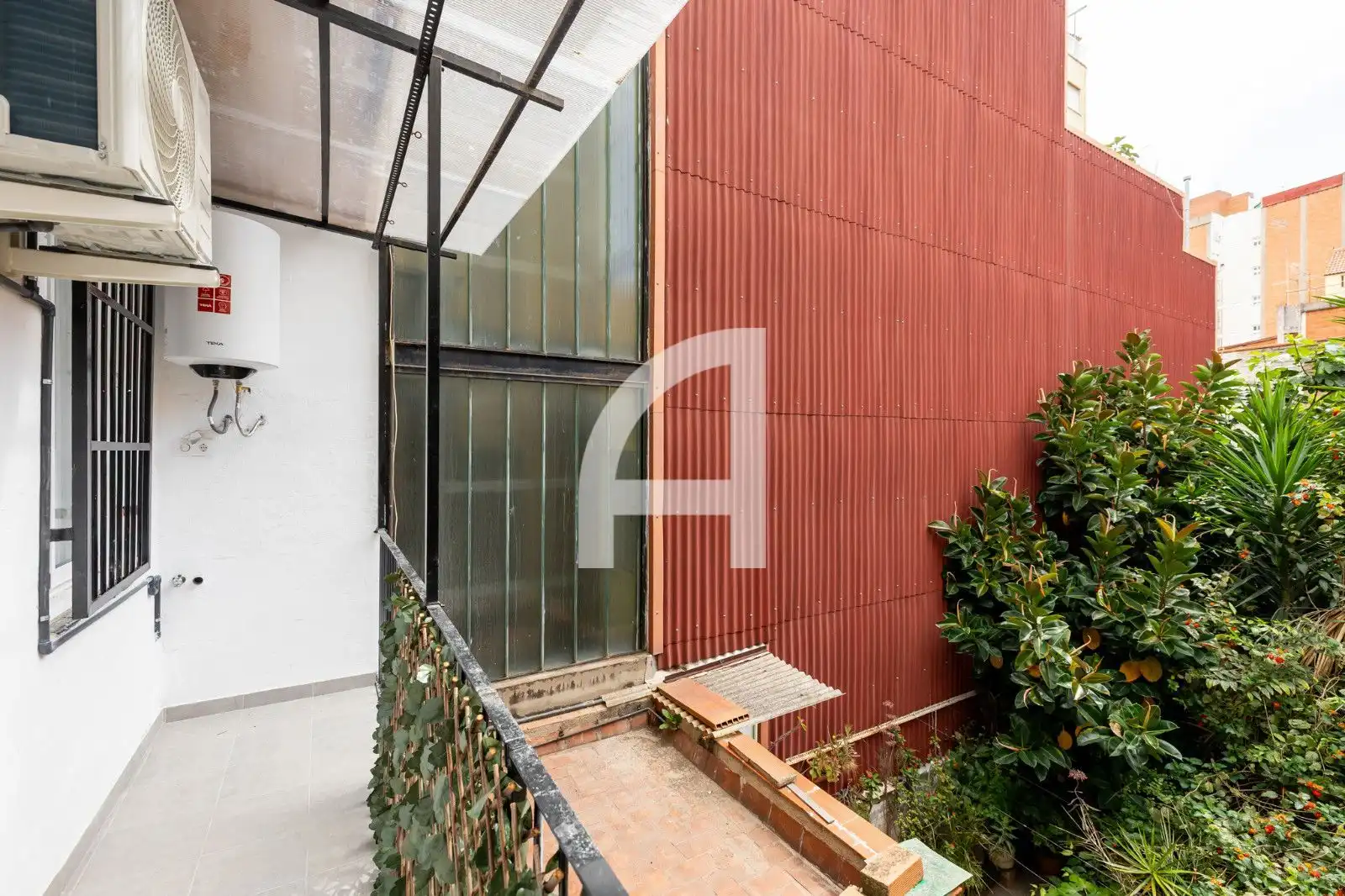 Flat with terrace for sale in Pintor Pahissa, imagen 4
