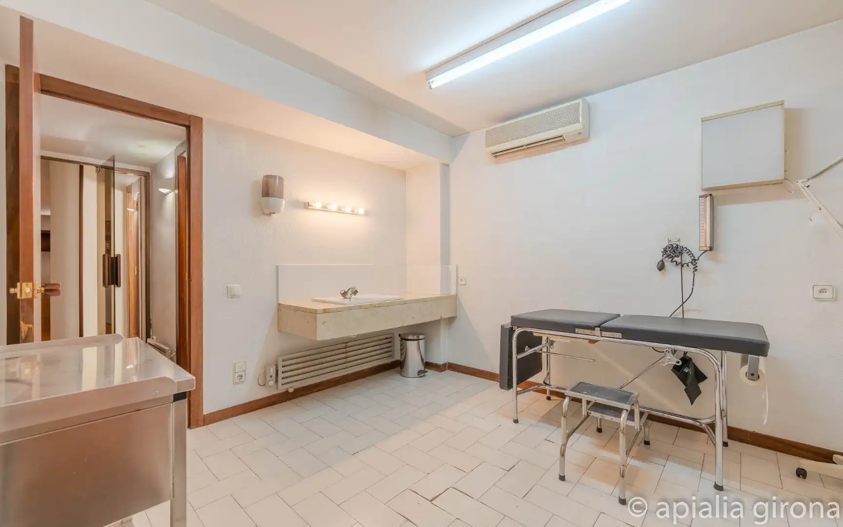Büro zum Verkauf in Girona mit Klimaanlage, Heizung und Möbliert