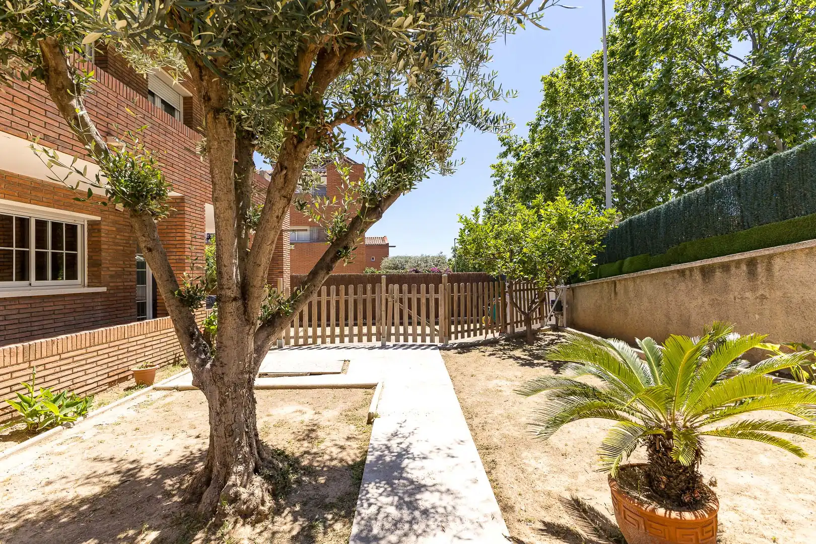 Jardí de Casa o xalet en venda en Viladecans amb Calefacció, Jardí privat i Terrassa