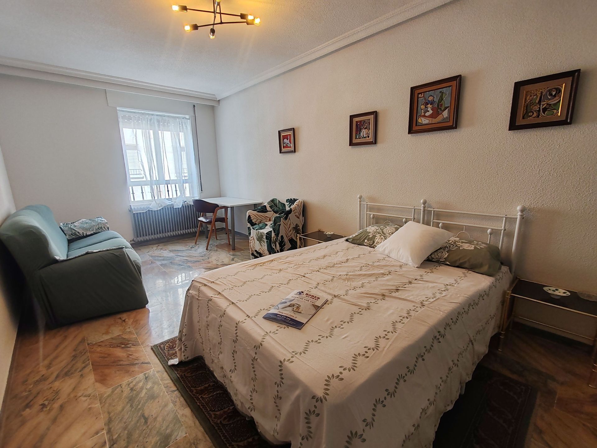 Bedroom of Flat to share in Salamanca Capital  with Heating and Furnished