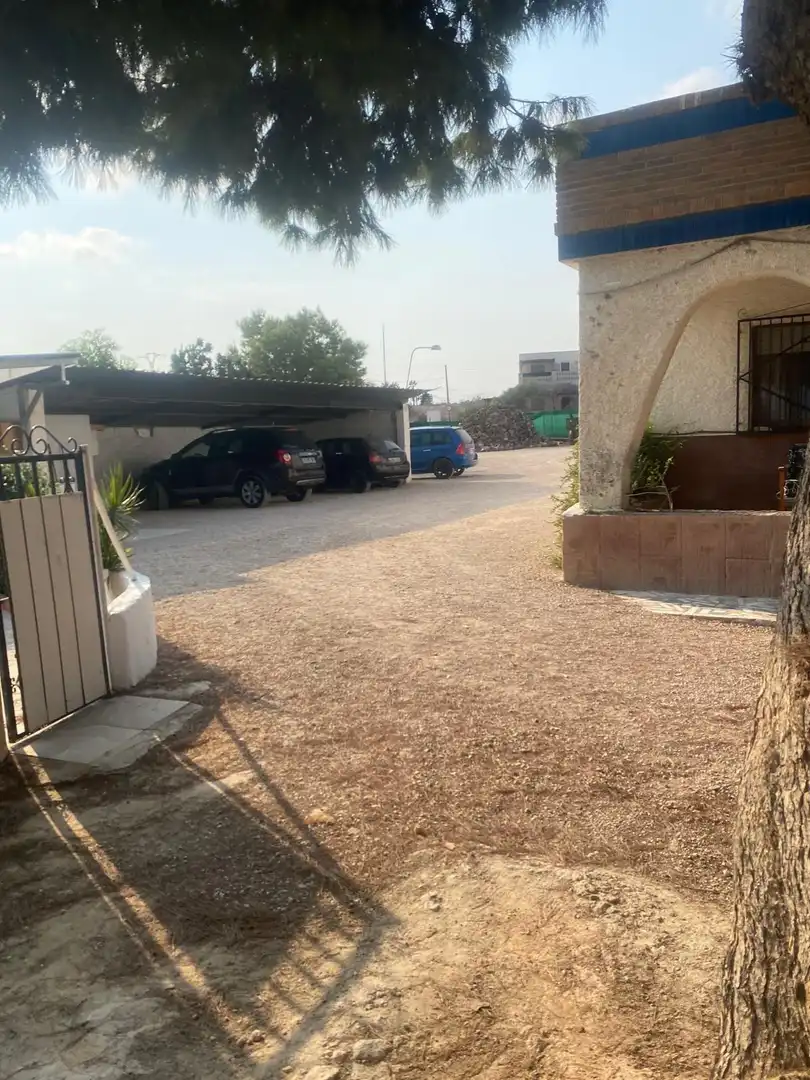 Parking of Country homes for sale in Guardamar del Segura