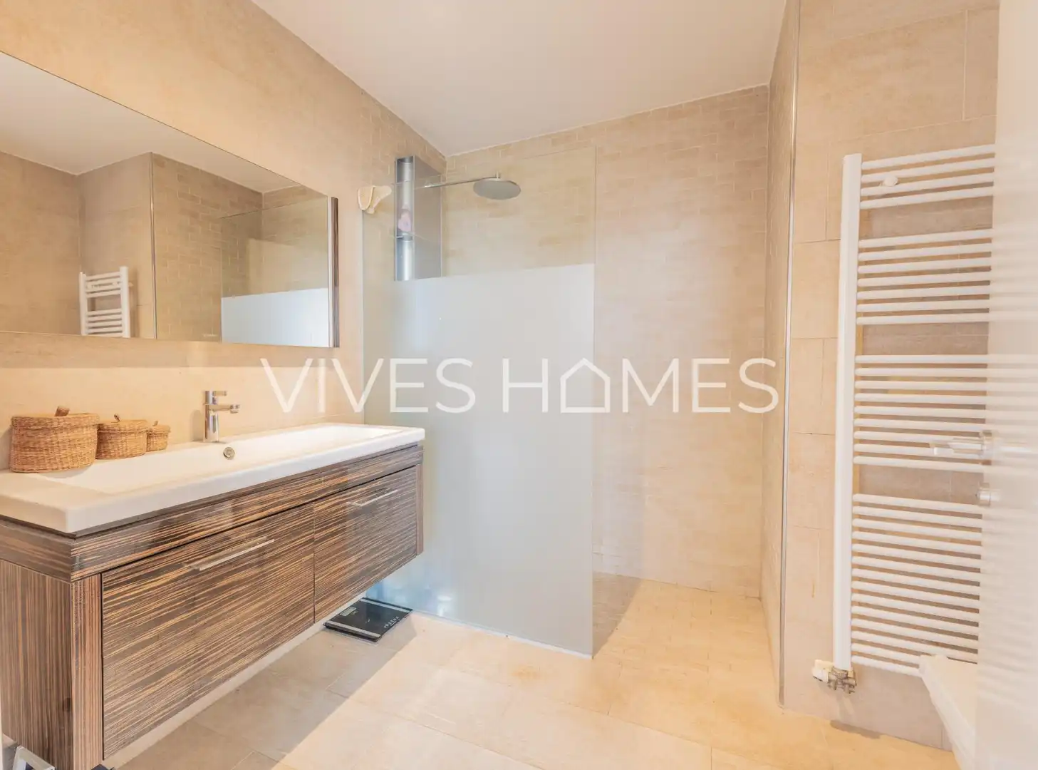 Bathroom of Houses for sale in Mataró  with Heating, Private garden and Terrace