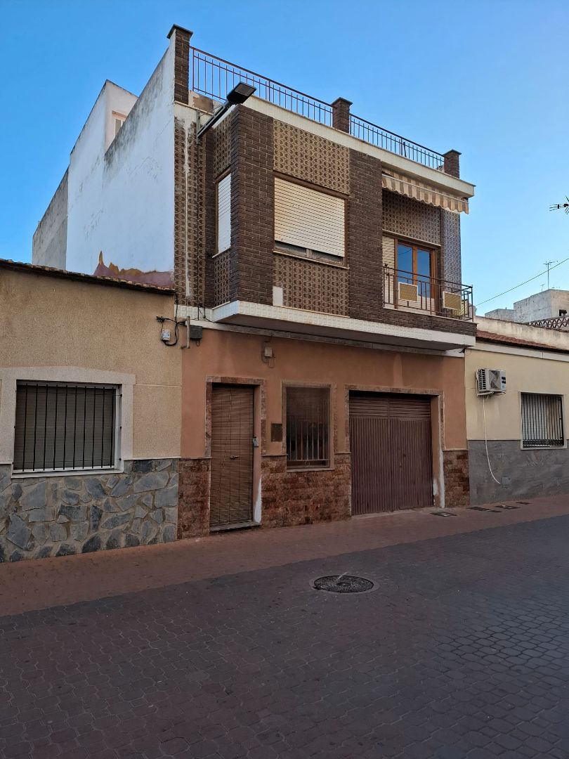 Exterior view of Single-family semi-detached for sale in Dolores  with Terrace, Furnished and Balcony