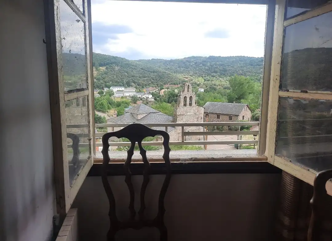 Balcony of Houses for sale in Toreno  with Furnished