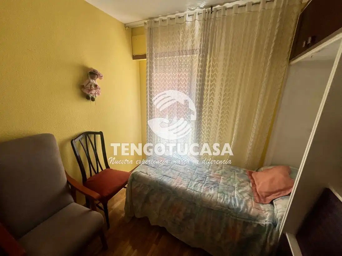 Habitación de Piso en venta en Madrid con Terraza, Amueblado y Horno