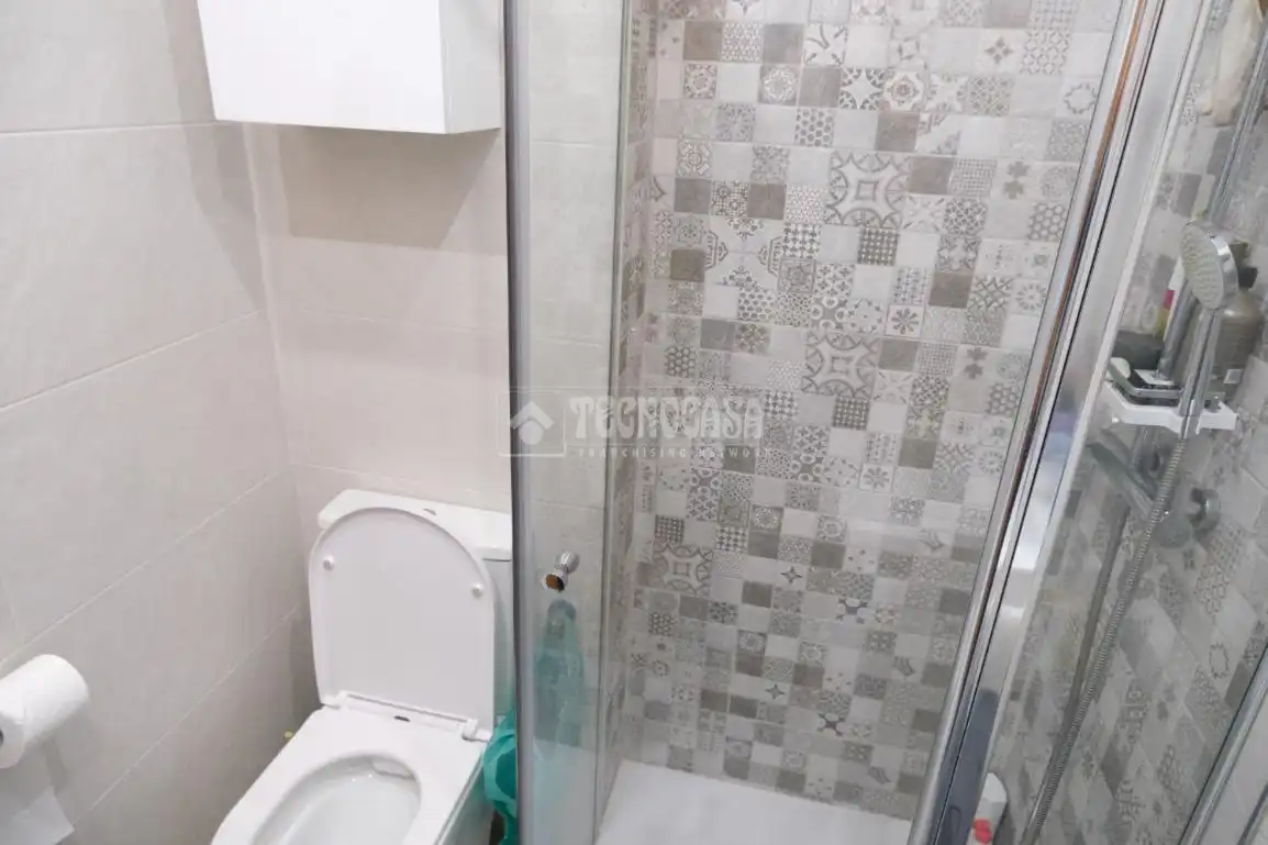 Badezimmer von Wohnung zum Verkauf in Sevilla mit Terrasse