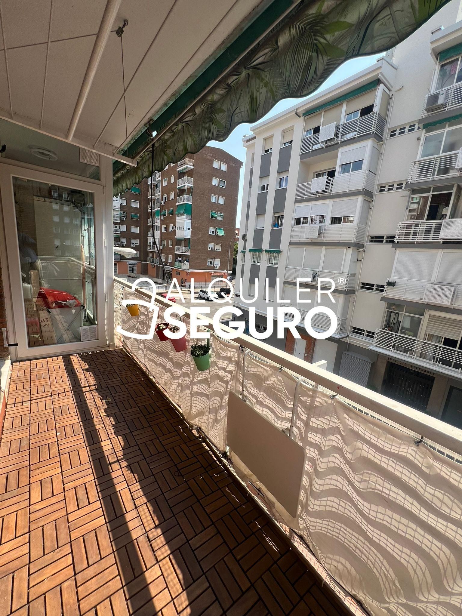 Terrassa de Pis de lloguer en  Madrid Capital amb Aire condicionat, Calefacció i Terrassa