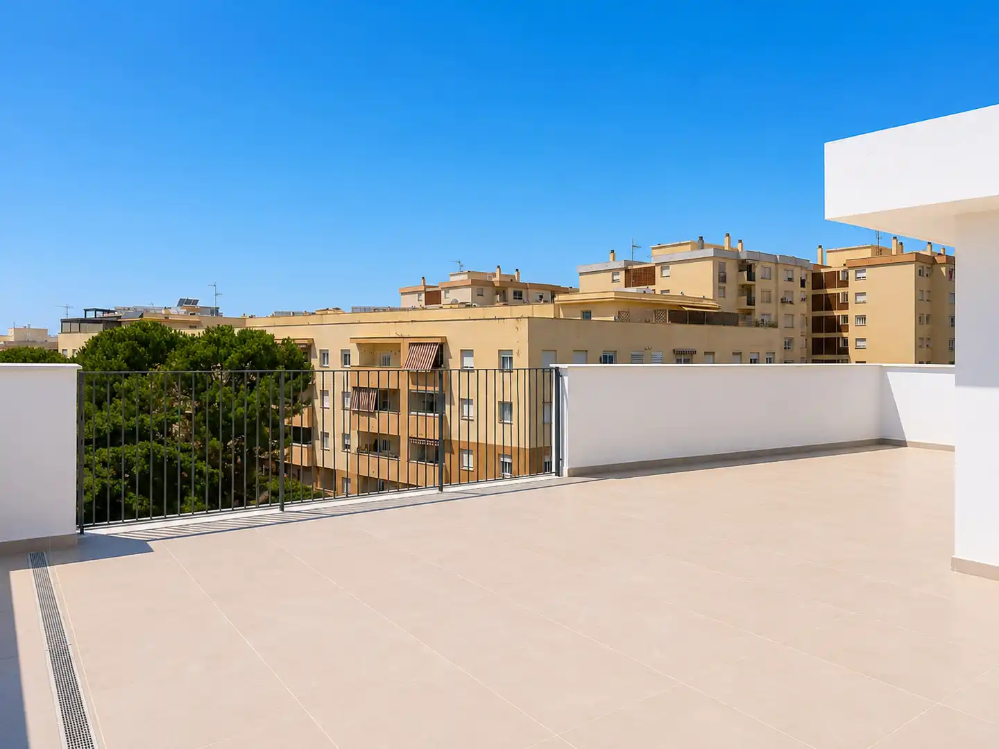 Àtic amb piscina en venda a Estepona Pueblo, imagen 33