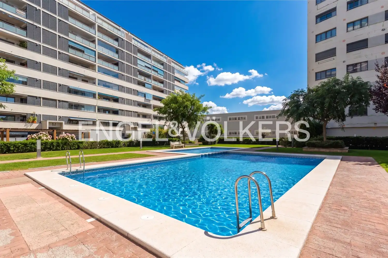 Piscina de Pis de lloguer en Valencia amb Aire condicionat, Calefacció i Terrassa