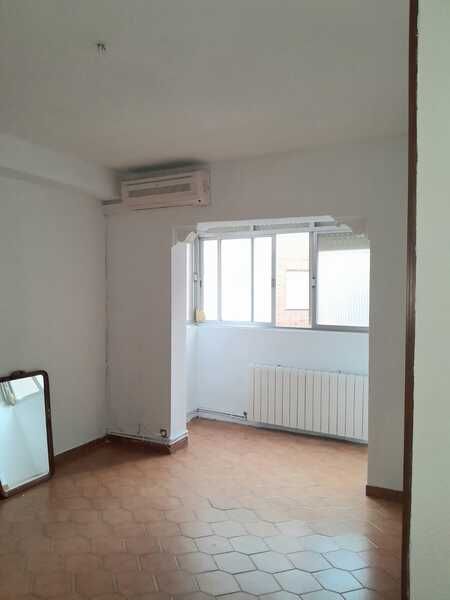 Habitación de Piso en venta en  Madrid Capital con Aire acondicionado, Calefacción y Terraza