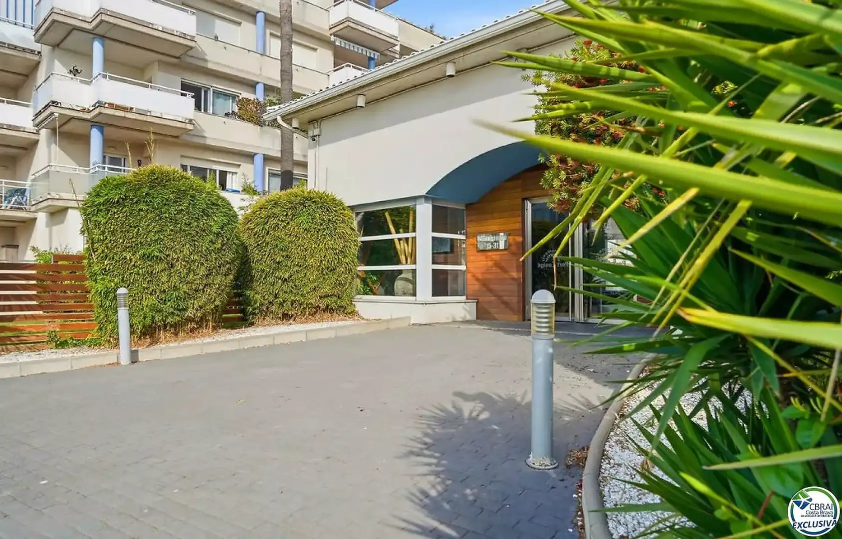 Exterior view of Apartments for sale in Roses  with Air Conditioner, Heating and Terrace