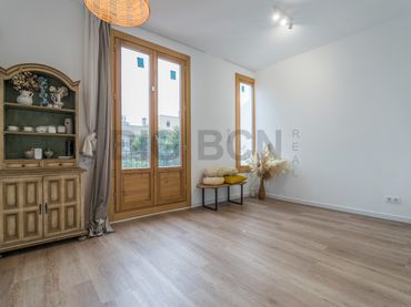 Wohnung mit Balkon zum Verkauf in Carrer de Martí 134