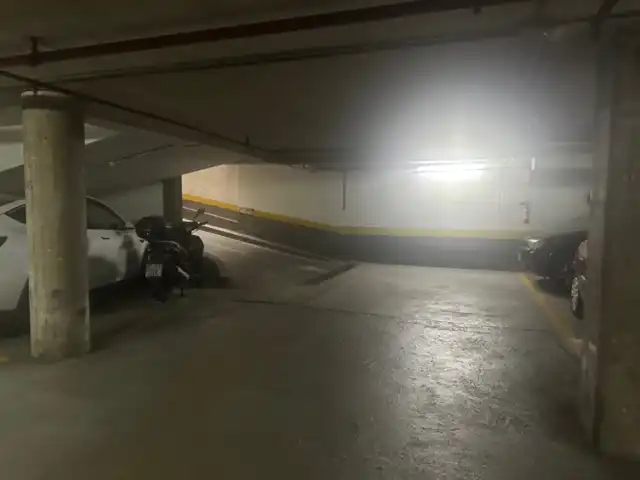 Parking de Garaje en venta en Barcelona con Alarma