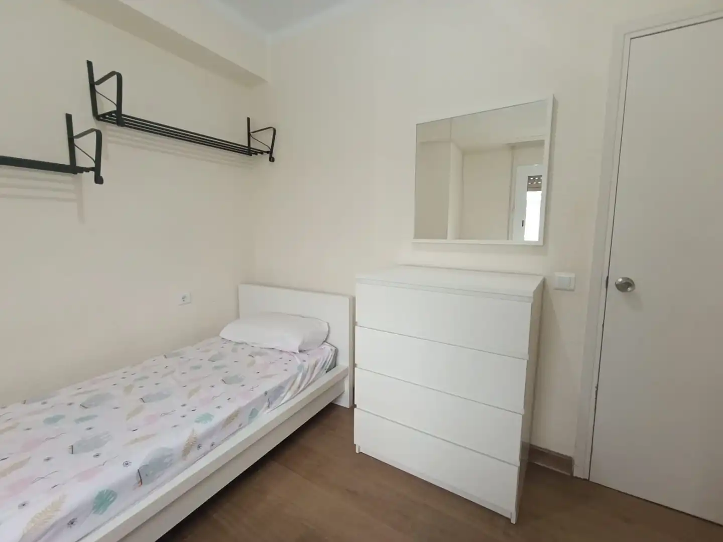 Habitación de Piso de alquiler en Málaga con Amueblado