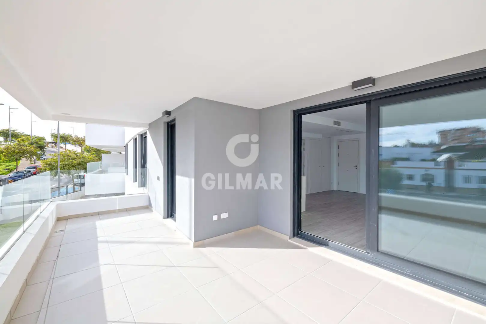 Vista exterior de Apartament en venda en Estepona amb Calefacció, Traster i Piscina