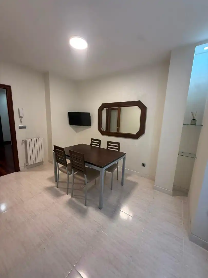 Esszimmer von Wohnung zur Miete in Donostia - San Sebastián  mit Heizung, Möbliert und Balkon