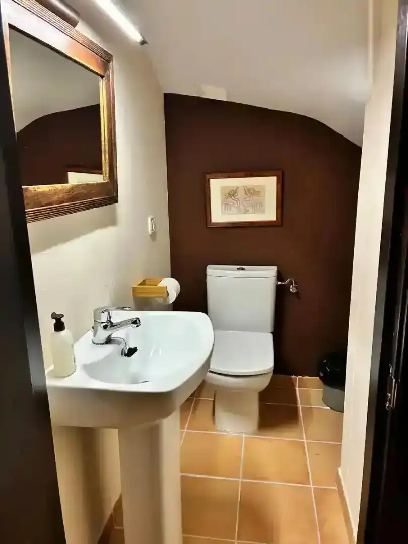 Badezimmer von Einfamilien-Reihenhaus zum Verkauf in Soria Capital  mit Heizung, Privatgarten und Terrasse
