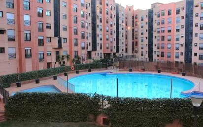 Swimming pool of Flat for sale in  Granada Capital  with Air Conditioner, Heating and Storage room