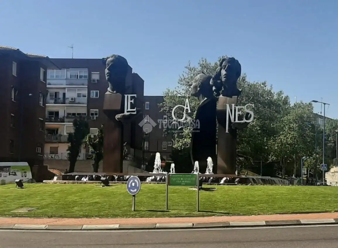 Vista exterior de Piso en venta en Leganés con Terraza