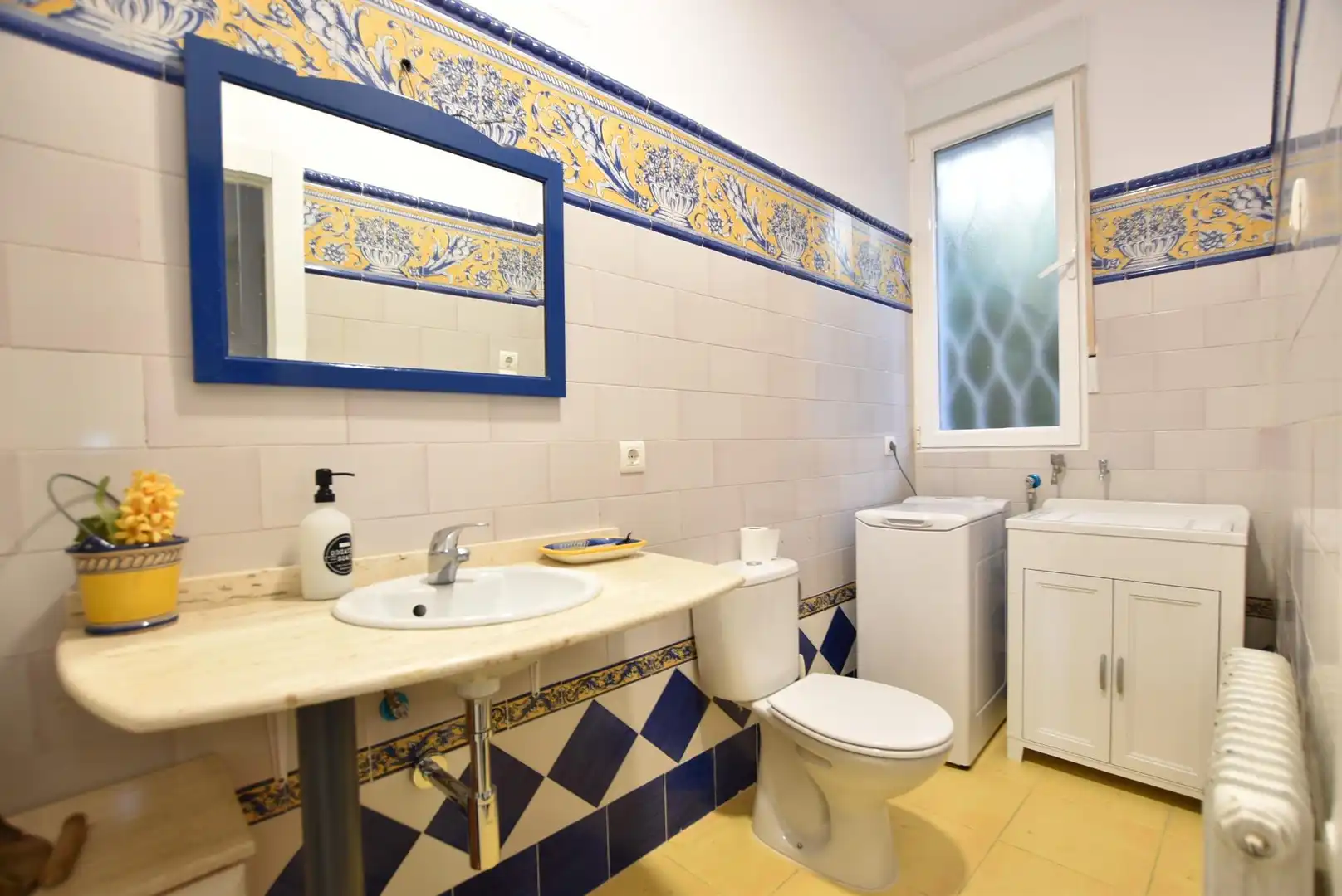 Bany de Casa o xalet de lloguer en Granada amb Aire condicionat, Terrassa i Piscina