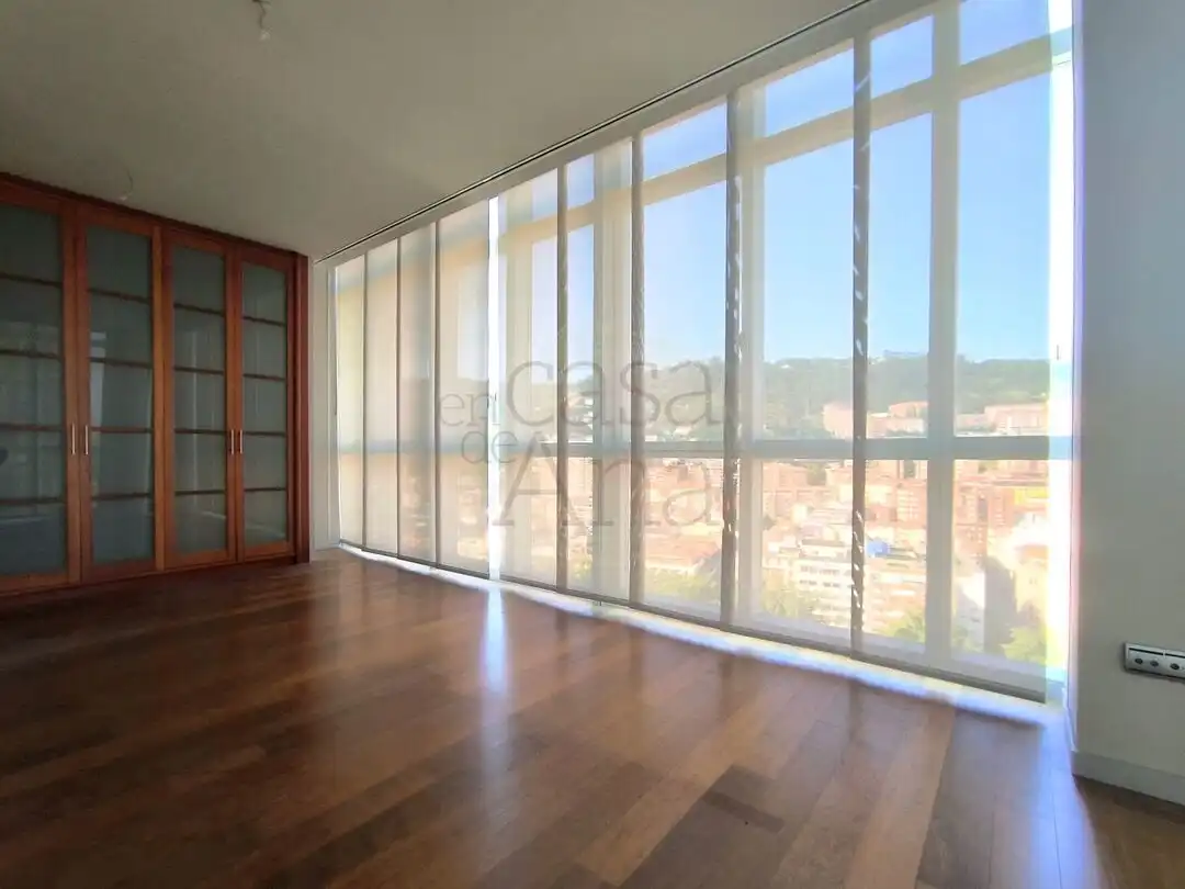 Habitación de Piso en venta en Bilbao  con Aire acondicionado, Calefacción y Trastero
