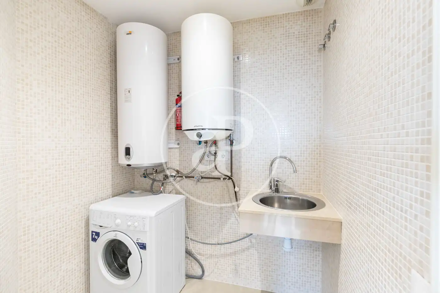 Baño de Piso en venta en Barcelona con Aire acondicionado, Calefacción y Jardín privado