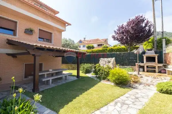 Jardí de Casa o xalet en venda en A Guarda   amb Calefacció, Jardí privat i Parquet