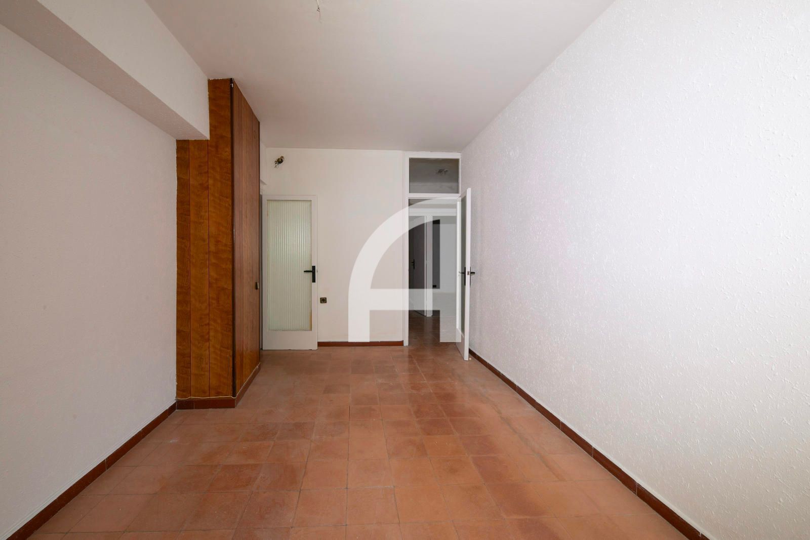 Piso en venta en  Barcelona Capital con Terraza y Balcón