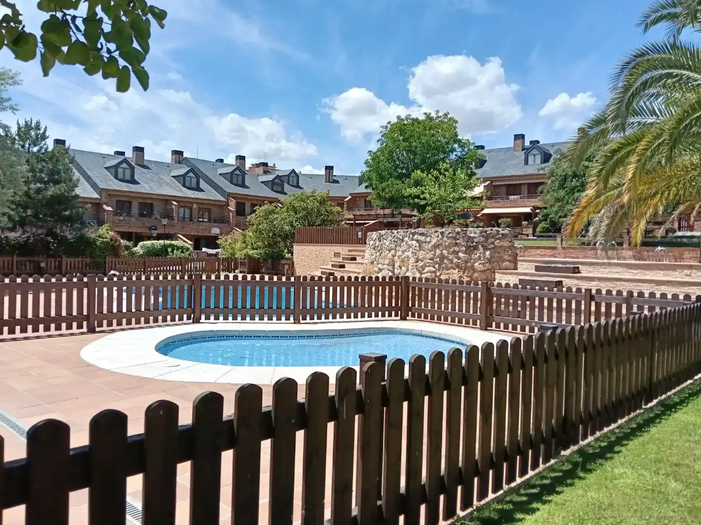 Piscina de Casa o xalet en venda en Fuenlabrada amb Aire condicionat, Piscina i Balcó